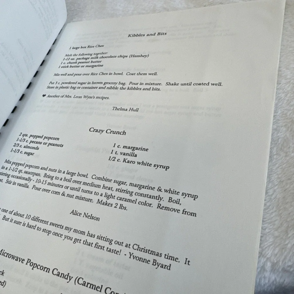 Our Family Cookbook 1995 Sapulpa Oklahoma First Church‎ of the Nazarene Spiral